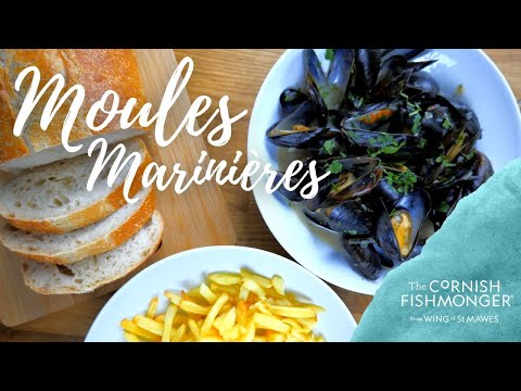 Making Moules Marinières using our Sauce